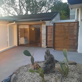Bee Cottage, Surfers Paradise
